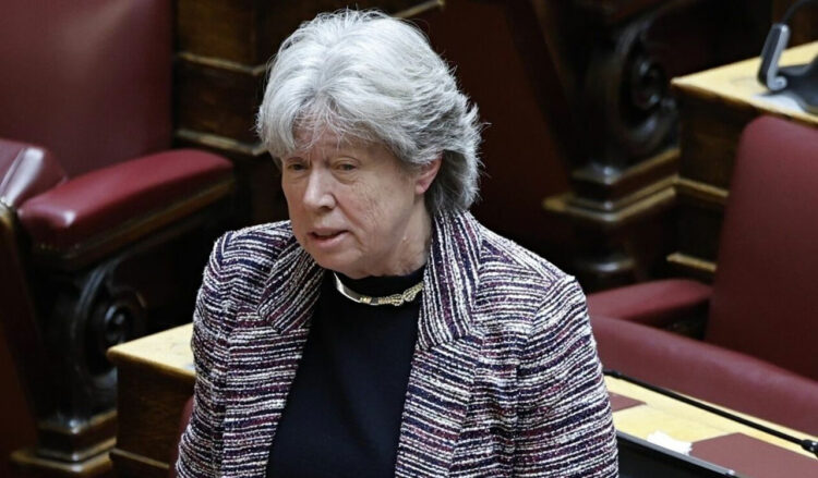 Χαμός στον ΣΥΡΙΖΑ: «Ξεμπροστιάζει» Πολάκη η Λινού