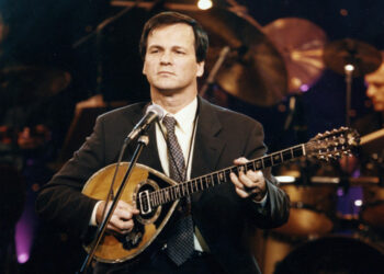 Χρήστος Νικολόπουλος: Τα παιδιά του Άκη Πάνου μού έστειλαν δύο εξώδικα για να μη βγάλω τραγούδια του πατέρα τους