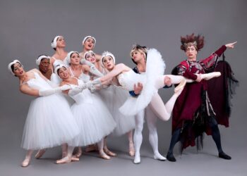 Les Ballets Trockadero De Monte Carlo στο θέατρο Παλλάς