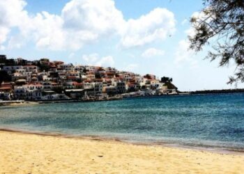 Άνδρος: Ο νέος ανεξερεύνητος παράδεισος της Μεσογείου, σύμφωνα με τη Merkur.de