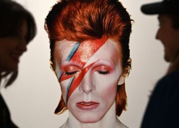 Έκθεση για το ιστορικό club του Λονδίνου «Blitz» που σύχναζε ο David Bowie