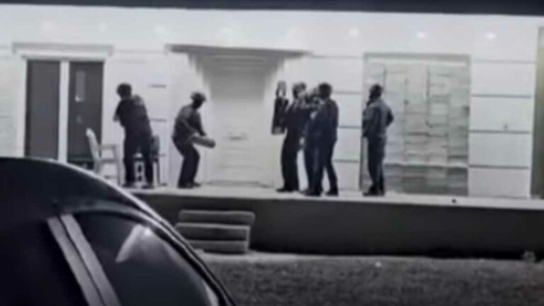 Βίντεο ντοκουμέντο από τις νέες επιχειρήσεις της ΕΛΑΣ σε καταυλισμούς: Εντόπισαν όπλα και κλοπιμαία