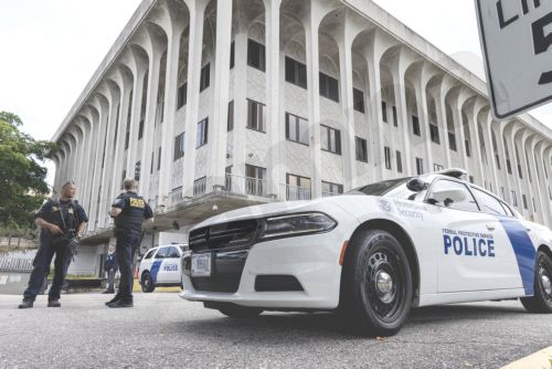 FBI: Οι ψεύτικες απειλές για βόμβες στα εκλογικά κέντρα συνδέονται με τη Ρωσία