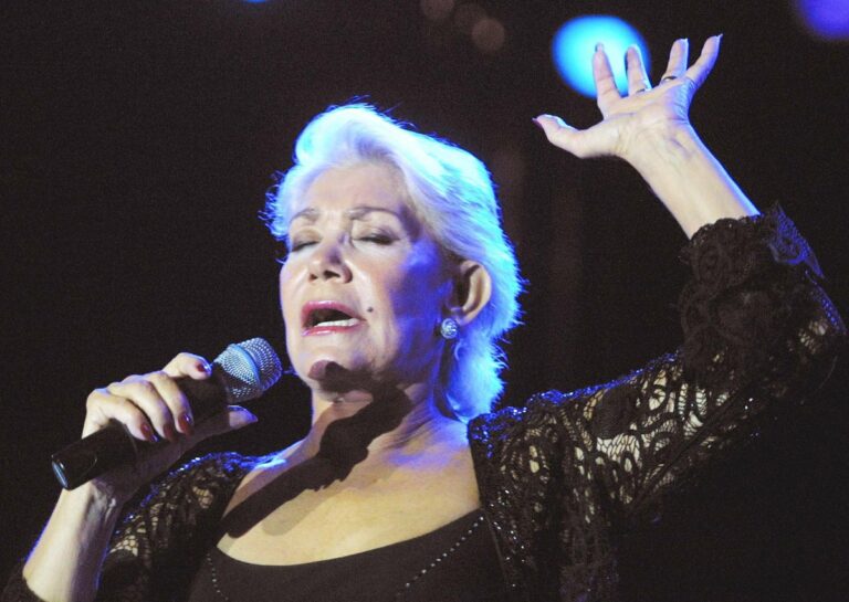 Τα νεότερα για την υγεία της Μαρινέλλας: «Παλεύει για μία ποιότητα ζωής, γίνεται προσπάθεια να μεταφερθεί στο εξωτερικό»