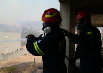 Πυροσβεστική - Πυροσβέστες