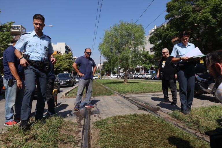 Εκτός κινδύνου νοσηλεύεται ο 15χρονος που παρασύρθηκε από τραμ στη Νέα Σμύρνη – Η ανακοίνωση της ΣΤΑΣΥ