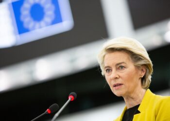 Η νέα σύνθεση της Κομισιόν – Επίτροπος Μεταφορών και Τουρισμού ο Τζιτζικώστας