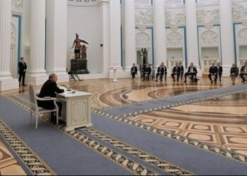 Κρεμλίνο: Απειλεί με πυρηνικό πόλεμο τη Δύση, με αφορμή την απόφαση του Ευρωκοινοβουλίου