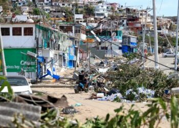 Τουλάχιστον 16 νεκροί λόγω του τυφώνα Τζον που έπληξε το Μεξικό