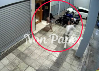 Οδηγός ταξί ξυλοκόπησε ζευγάρι στο κέντρο της Αθήνας: Βίντεο ντοκουμέντο από την άγρια επίθεση