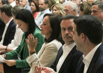 Απόψε η τηλεμαχία των έξι υποψηφίων για την προεδρία του ΠΑΣΟΚ