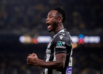 ΠΑΟΚ: Η Βικτόρια Πλζεν και η διαχείριση του Μπάμπα