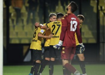 Ασταμάτητος ο Άρης, κέρδισε και την Καλλιθέα!