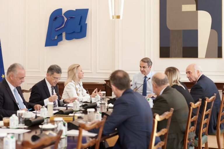 Οι ευρωβουλευτές της ΝΔ καταδικάζουν την επίθεση κατά του Μπελέρη στα Τίρανα  