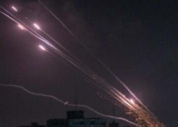 Τουλάχιστον 10 νεκροί και 15 τραυματίες από ισραηλινά πλήγματα στο νότιο τμήμα του Λιβάνου