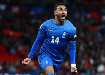 Εθνική ποδοσφαίρου: Σε δημοπρασία η φανέλα του Παυλίδη από τη νίκη στο Γουέμπλεϊ  