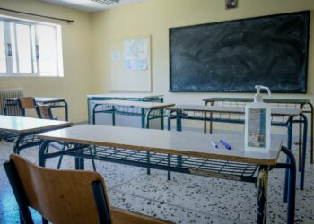 Βύρωνας: Κρούσμα μηνιγγίτιδας σε γυμνάσιο – Με τηλεκπαίδευση τα μαθήματα για δύο ημέρες