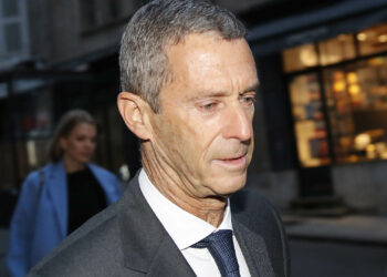 Συνελήφθη ο «Βασιλιάς των διαμαντιών» Μπένι Στάινμετζ στο Ελευθέριος Βενιζέλος