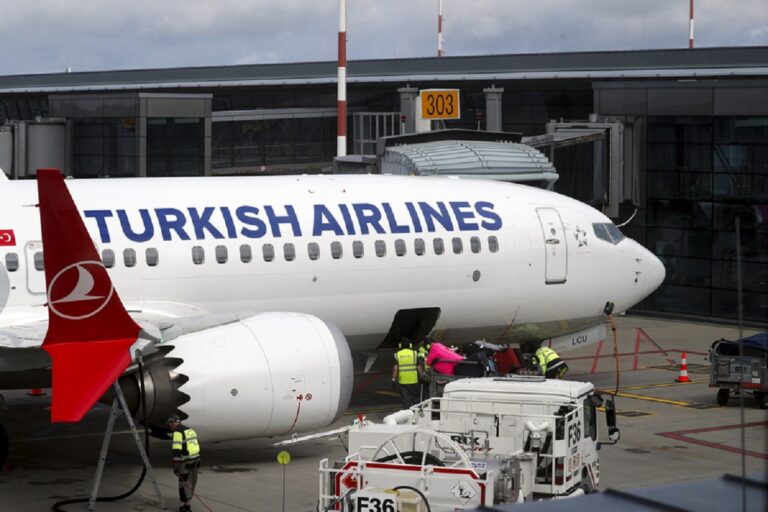 Έκτακτη προσγείωση πτήσης Turkish Airlines στη Βαρκελώνη