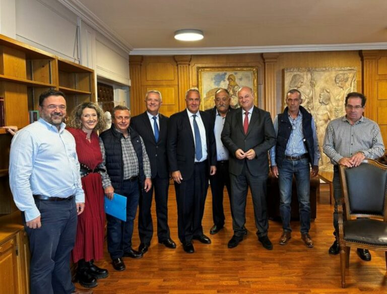 Συνάντηση Βορίδη – Τσιάρα με παραγωγούς των Μεσογείων (photo)