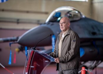 Νίκος Δένδιας F-35