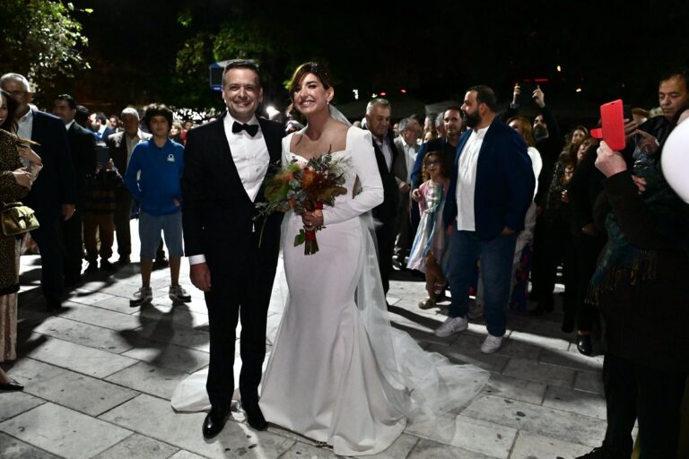 Παντρεύτηκε ο Χάρης Δούκας στη Θήβα – Ποιοι έδωσαν το «παρών» (photos)