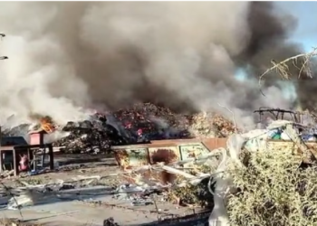 Θεσσαλονίκη: Μεγάλη φωτιά σε εγκατάσταση ανακυκλώσιμων υλικών στη Σίνδο