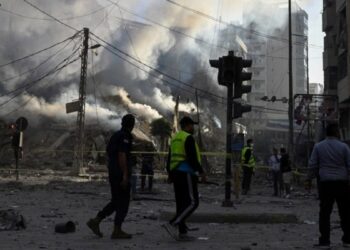 Ισραήλ: Στην αντεπίθεση η Χεζμπολάχ με καταιγισμό ρουκετών – Νέα περιοδεία Μπλίνκεν στην Μέση Ανατολή