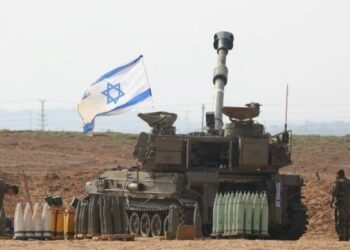 IDF: Διεξάγουμε «περιορισμένες» και «στοχευμένες» χερσαίες επιχειρήσεις στον Λίβανο