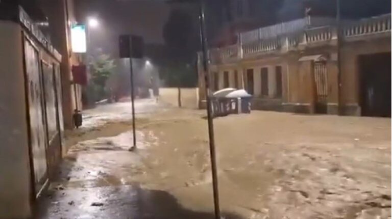 Κακοκαιρία «σφυροκοπά» την βορειοανατολική Ιταλία – Ένας νεκρός και τεράστιες ζημιές από τις πλημμύρες (photos)