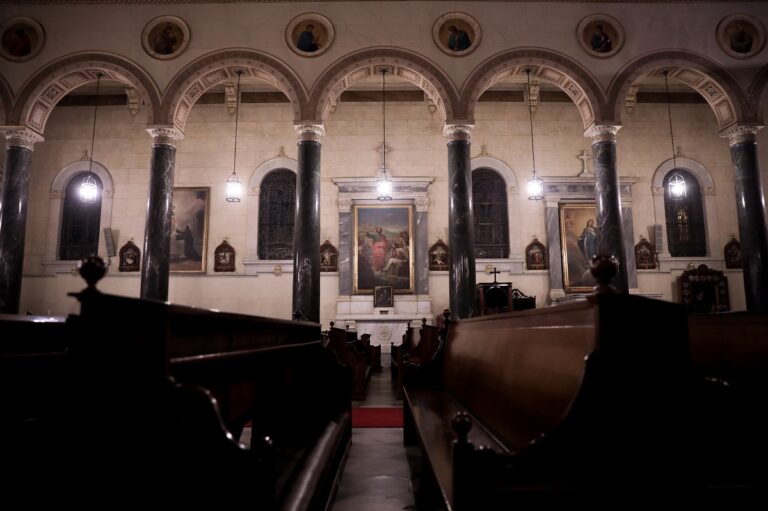 Σκάνδαλο με υπεξαίρεση 3 εκατ. ευρώ από τα ταμεία της Καθολικής Εκκλησίας στην Ελλάδα