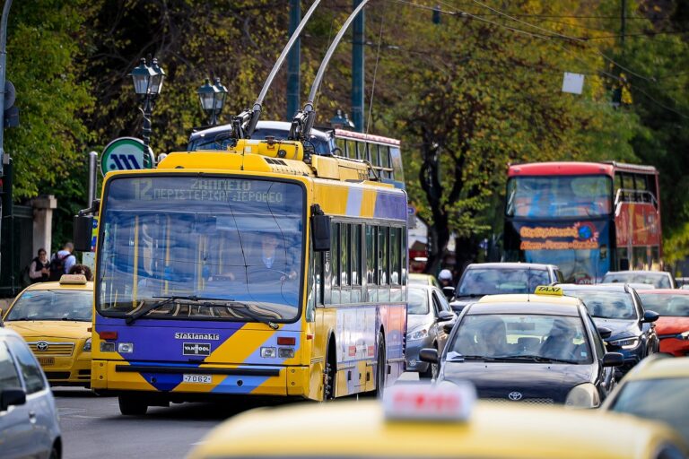 Κίνηση: Μποτιλιάρισμα στον Κηφισό – Πού αλλού παρατηρούνται καθυστερήσεις