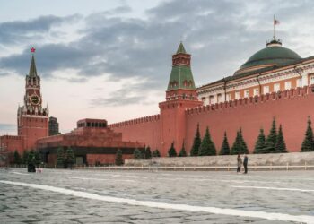 Η ρωσική πρεσβεία στη Νορβηγία μειώνει το προσωπικό στο προξενείο της σε μόλις δύο μέλη