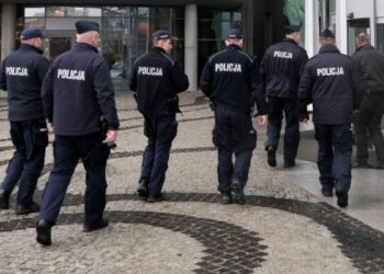 Λετονία: Καταδίωξη βαν με 46 παράτυπους μετανάστες