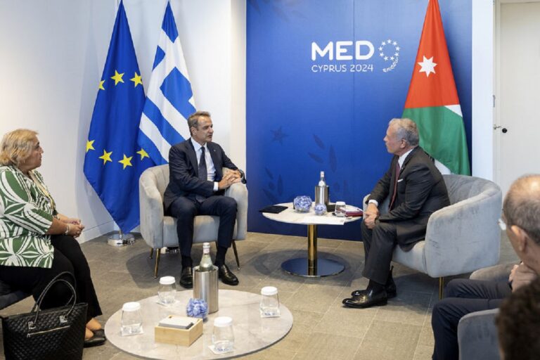 Τετ α τετ Μητσοτάκη με τον βασιλιά της Ιορδανίας: Οι εξελίξεις στη Μέση Ανατολή στο επίκεντρο της συζήτησης