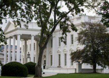 Οι ΗΠΑ παρακολουθούν στενά ιρανικές απειλές κατά του Ντόναλντ Τραμπ – Προειδοποίηση προς την Τεχεράνη