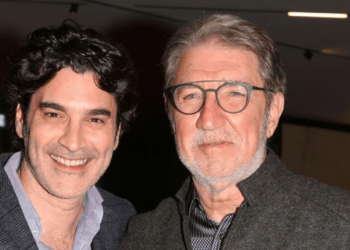 Χριστόφορος Παπακαλιάτης