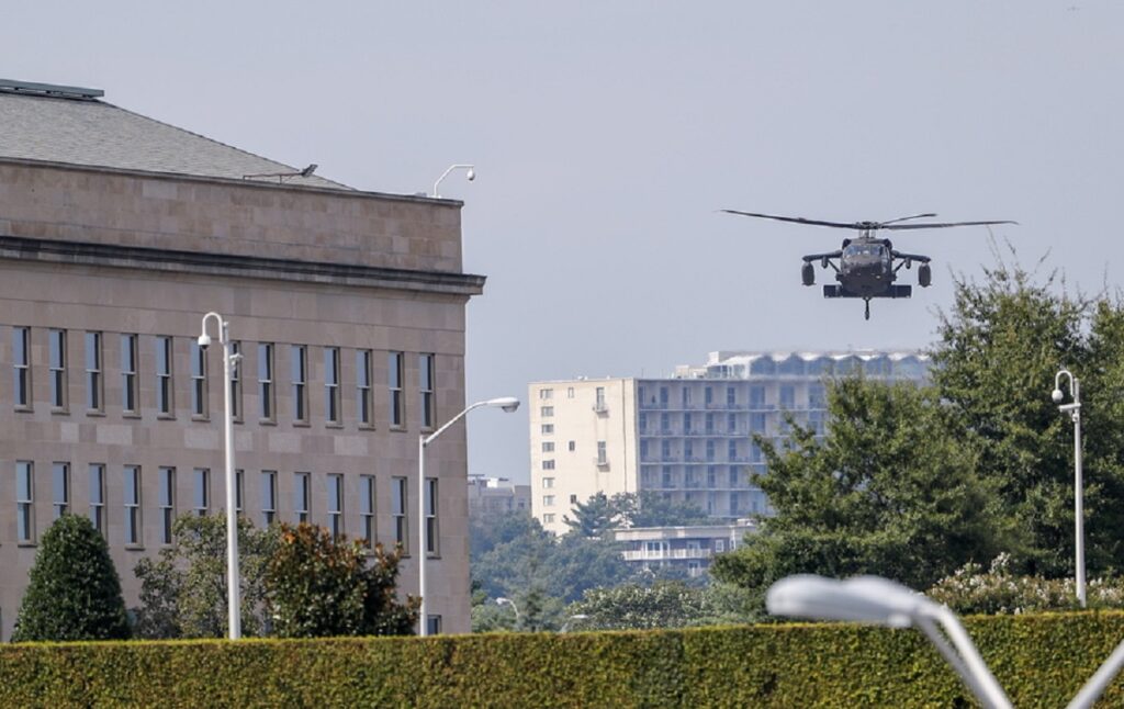 Ύποπτη υπάλληλος του Πενταγώνου για τη διαρροή των ισραηλινών σχεδίων για το Ιράν – Είχε πρόσβαση σε απόρρητα έγγραφα