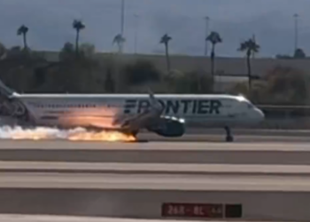 Φωτιά σε αεροπλάνο