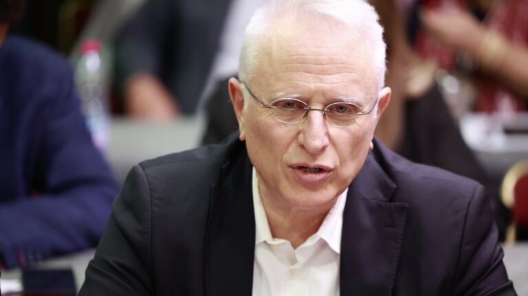 Ραγκούσης για γραμματέας του ΣΥΡΙΖΑ και ενστάσεις από τον Πολάκη