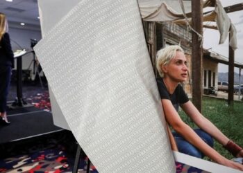 Αφιερωμένη στη Χαλίνα Χάτσινς η παγκόσμια πρεμιέρα της ταινίας «Rust»