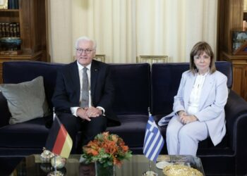 Θέμα γερμανικών αποζημιώσεων έθεσε η Σακελλαροπούλου στον Σταϊνμάιερ -«Το θέμα θεωρείται λήξαν», της απάντησε (video)