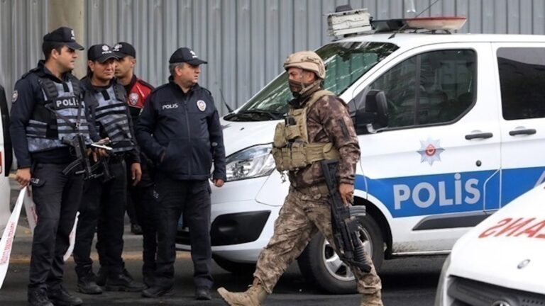 Τουρκία: Συνελήφθησαν 7 ύποπτοι για τρομοκρατία στην Ανδριανούπολη