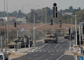 Το Ισραήλ υπόσχεται να συνεχίσει να πλήττει σκληρά τη Χεζμπολάχ του Λιβάνου