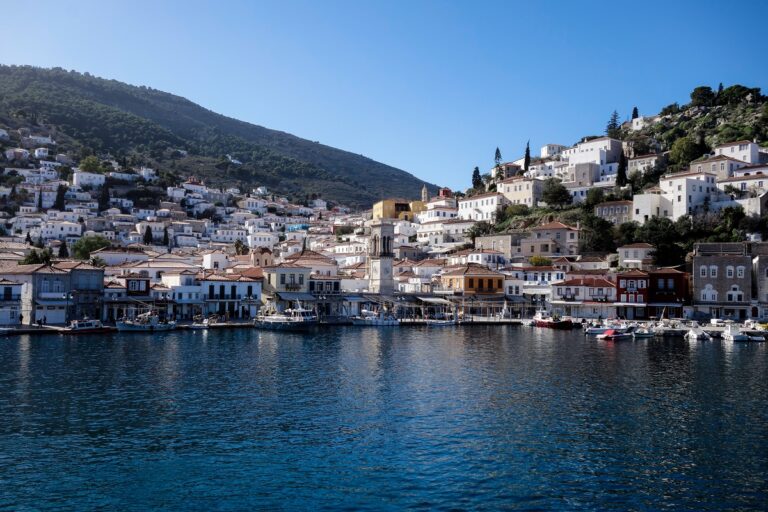 Παρέμβαση του προέδρου της ΠΕΠΙΕΘ μετά τις καταγγελίες για τη λιμενάρχη Ύδρας και το σκάφος του Λιμενικού