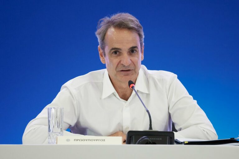 Μητσοτάκης για τη νίκη της Εθνικής: Μοναδικός θρίαμβος που ένωσε τα δάκρυα της θλίψης με αυτά της υπερηφάνειας