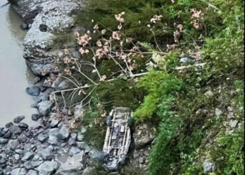 Ισημερινός: Τροχαίο δυστύχημα με τουλάχιστον δέκα νεκρούς – Σώθηκε κοριτσάκι ενός έτους