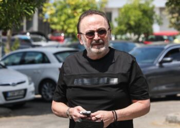 Σταμάτης Γονίδης: Μετακινώ αντικείμενα με την πίστη μου, έχω αυτό το χάρισμα (video)