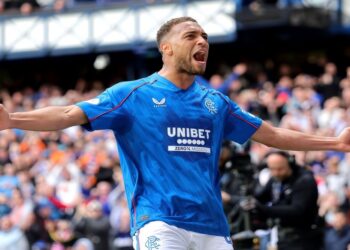 Το παλεύει μέχρι τέλους η ΑΕΚ για Ντέσερς