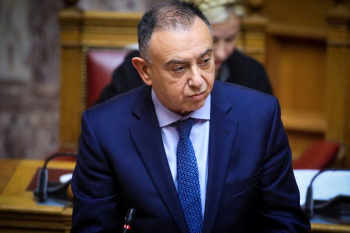 Τζάκρη και Καζαμίας έριξαν στα… σκοινιά τον Κέλλα